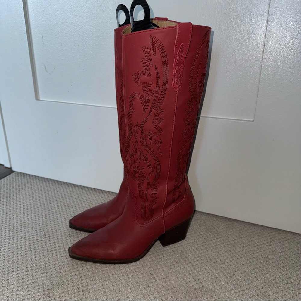 Crown Vintage Red Cowboy Boots - Picture 2 of 7